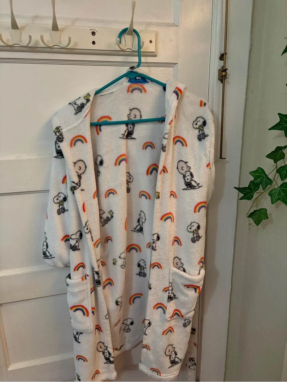 Peanuts White Hooded Snoopy Robe with Rainbow Print